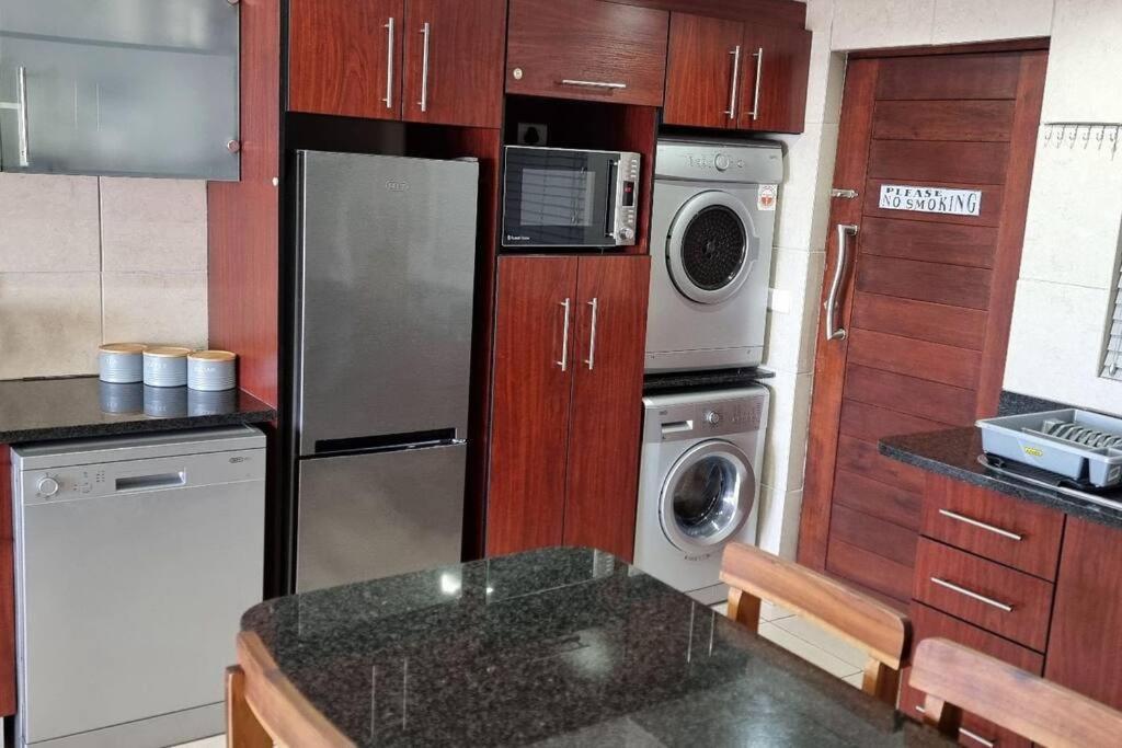Ferienwohnung Nautica 204 At The Bay Mossel Bay Exterior foto